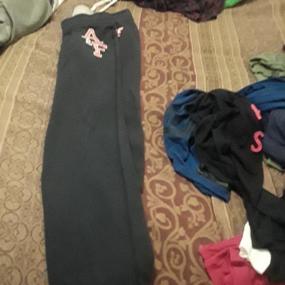 Sweats - Picture 2 of 3